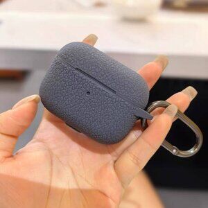 Textured Gray Wireless Earbud Case with Clip